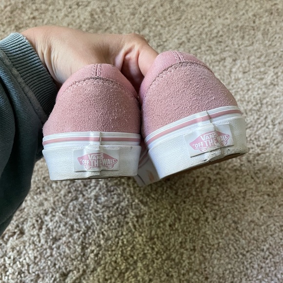 Vans - Picture 3 of 7